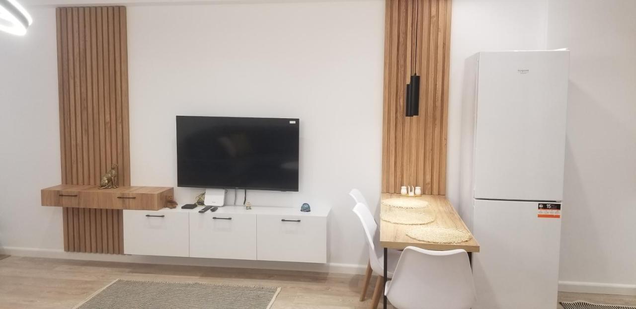 White Apartment Tirana Exterior foto