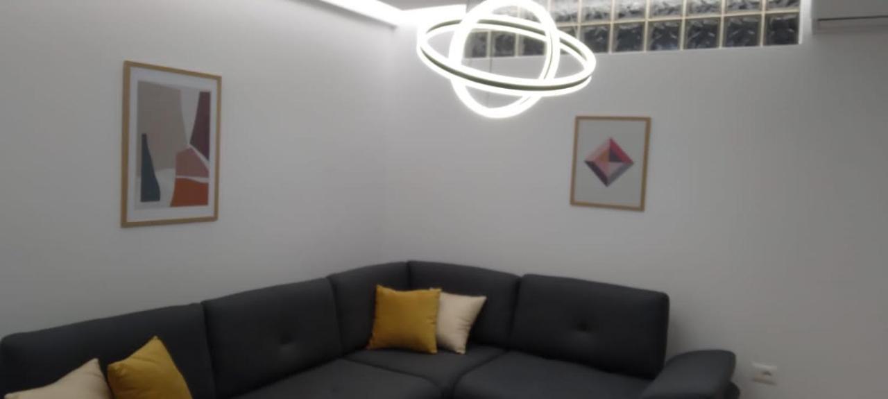 White Apartment Tirana Exterior foto